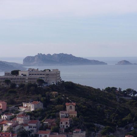 Stud Terras Ville Corniche 2 Pers Stat Gratuit Rue Modif Suivt Possib Et Accord Exclusif Marseilles Buitenkant foto