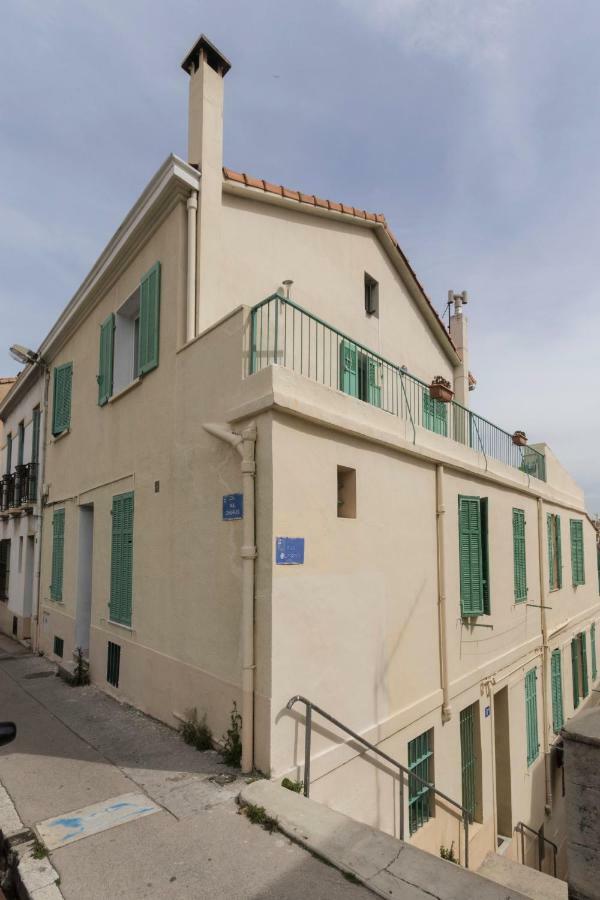 Stud Terras Ville Corniche 2 Pers Stat Gratuit Rue Modif Suivt Possib Et Accord Exclusif Marseilles Buitenkant foto
