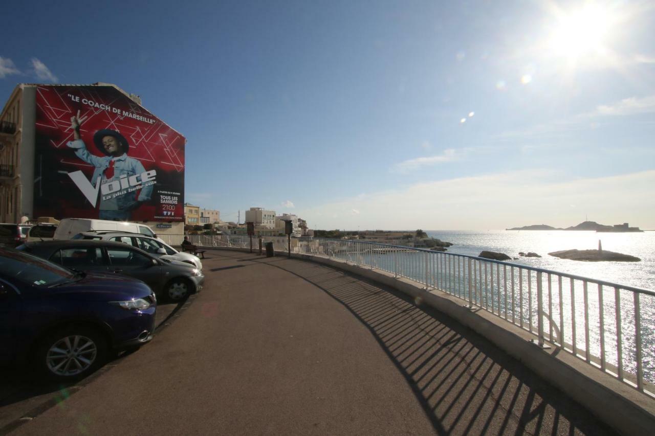Stud Terras Ville Corniche 2 Pers Stat Gratuit Rue Modif Suivt Possib Et Accord Exclusif Marseilles Buitenkant foto